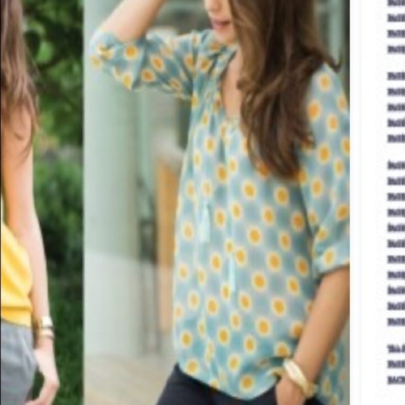 Ecru Abstract Design 100% Silk Business Casual Blouse - Picture 9 of 9